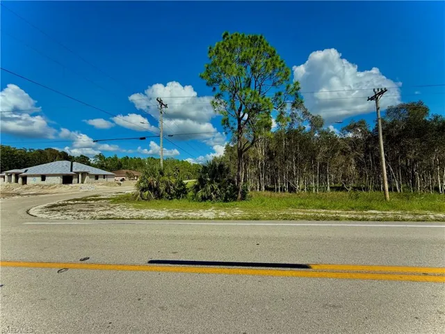 1001/1003 Homestead Rd S, Lehigh Acres, Florida 33974