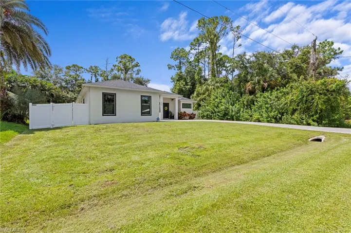 3849  Hopevale  ST, Fort Myers, FL 33905