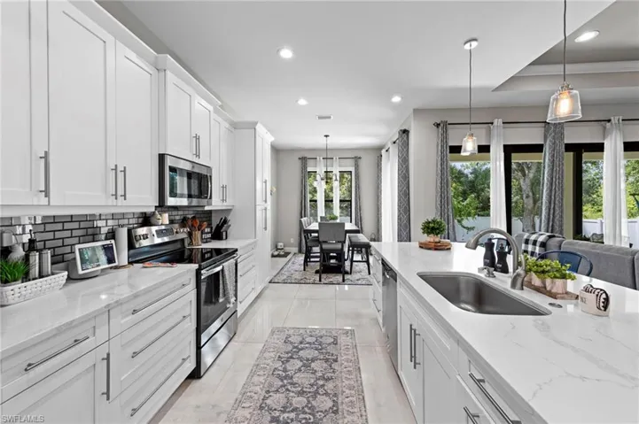 3849  Hopevale  ST, Fort Myers, FL 33905