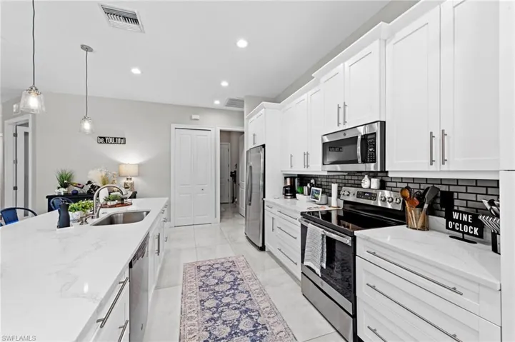 3849  Hopevale  ST, Fort Myers, FL 33905