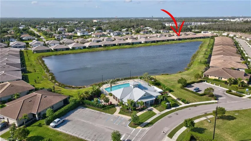 10354  Bonavie Cove  DR, Fort Myers, FL 33966