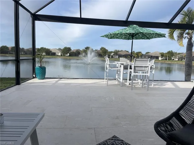 14664  Edgewater  CIR, Naples, FL 34114