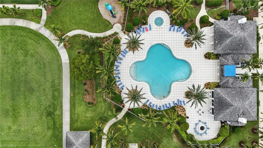 Bird's eye view of a pool area