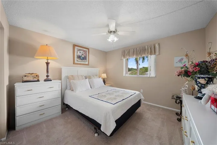 2111  Barkeley  LN, Fort Myers, FL 33907