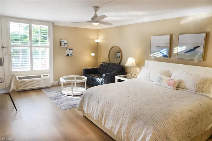 2555 Tamiami Trl N # 201, Naples Fl 34103