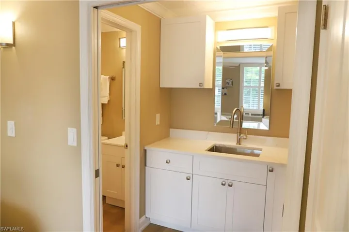 2555 Tamiami Trl N # 201, Naples Fl 34103