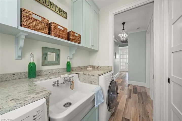 1114 Seagrape Ln, Sanibel, Florida 33957