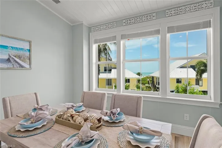 1114 Seagrape Ln, Sanibel, Florida 33957