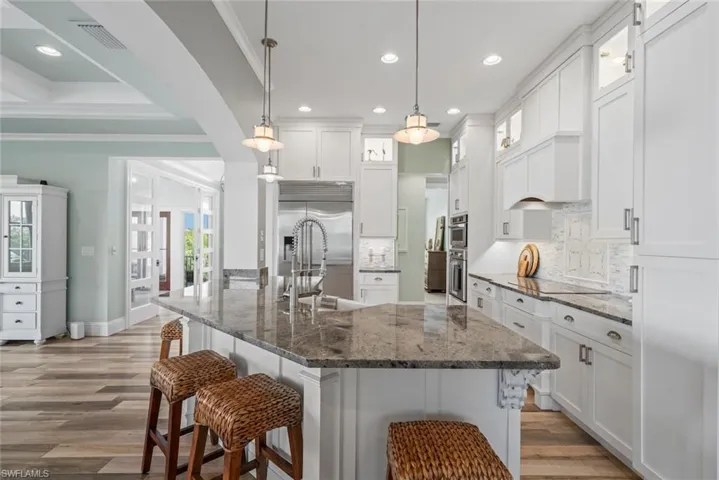 1114 Seagrape Ln, Sanibel, Florida 33957