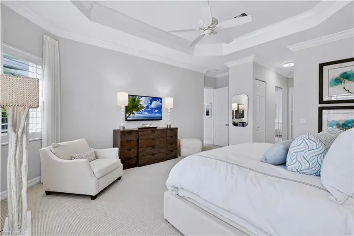 6574 Monterey Pt, Naples, Florida 34105