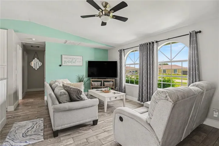 419 Nw 7th Ter, Cape Coral, Florida 33993