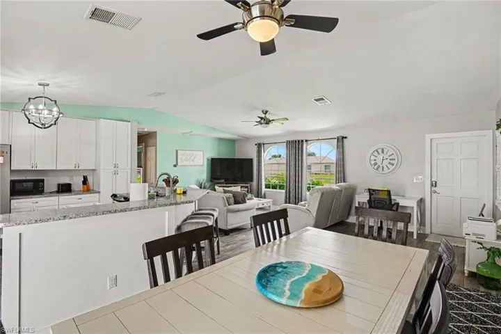 419 Nw 7th Ter, Cape Coral, Florida 33993