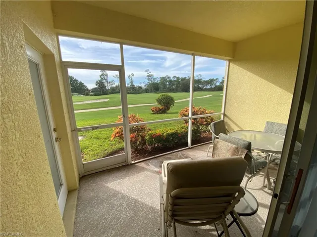 6816 Sterling Greens Pl 1105, Naples, Florida 34104