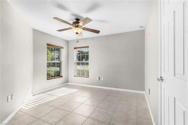 2462 Anguilla Dr, Cape Coral, Florida 33991