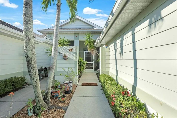 4248  Avian  AVE, Fort Myers, FL 33916