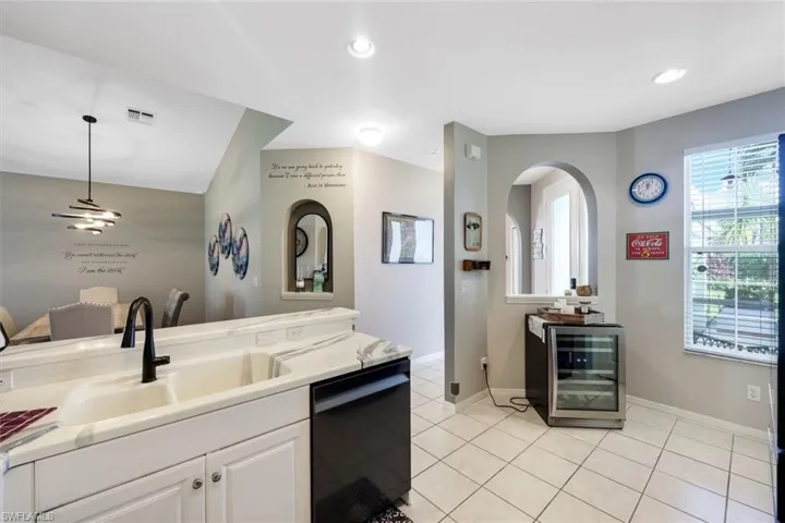 4248  Avian  AVE, Fort Myers, FL 33916