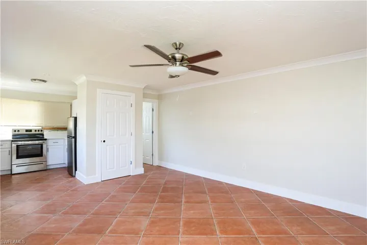 2829 Shoreview Dr 5, Naples, Florida 34112