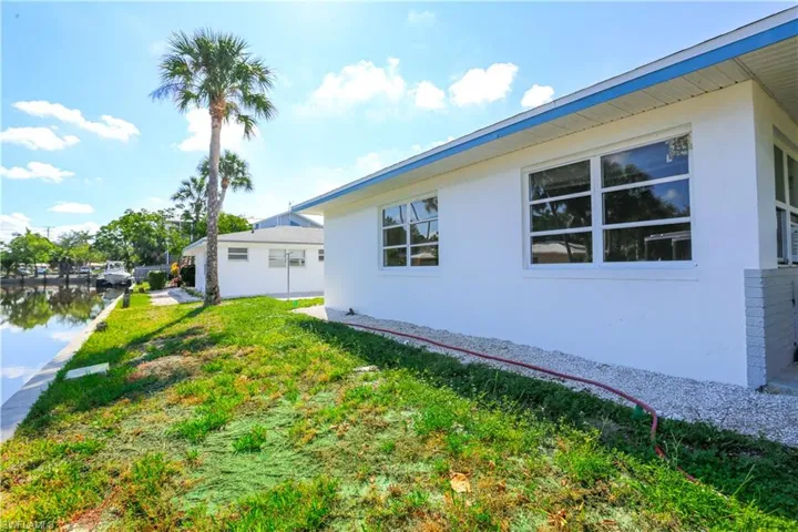 2829 Shoreview Dr 5, Naples, Florida 34112