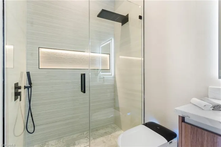 Secondary master bathroom