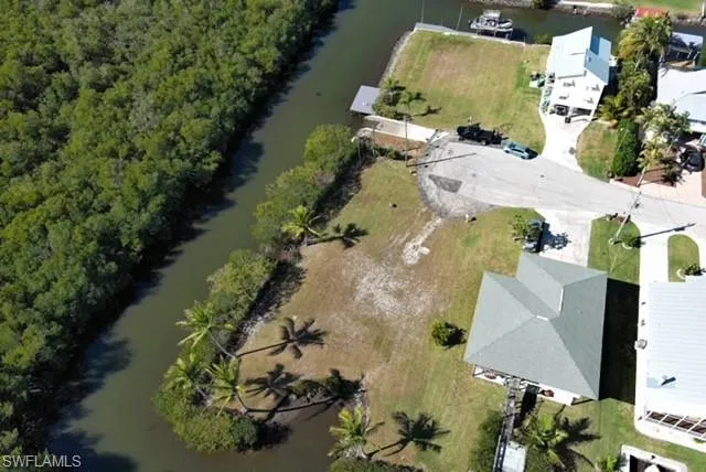 1276 Grand Canal Dr, Naples, Florida 34110