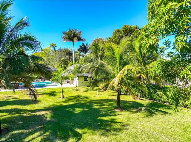 Surrounding community with a lawn