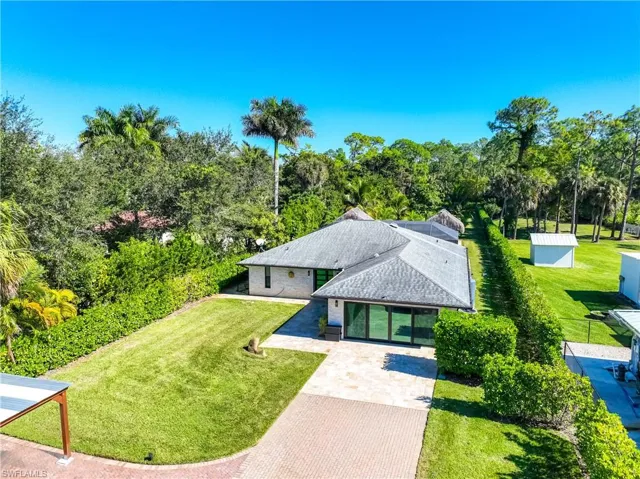 1890  Oakes  BLVD, Naples, FL 34119