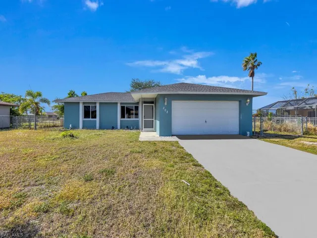 208 SE 4th  PL, Cape Coral, FL 33990