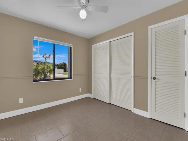 208 SE 4th  PL, Cape Coral, FL 33990