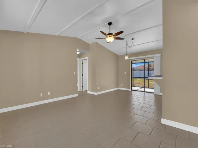 208 SE 4th  PL, Cape Coral, FL 33990
