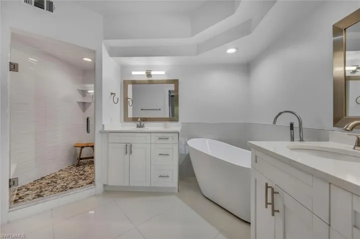 6834 Lantana Bridge Rd 101, Naples, Florida 34109