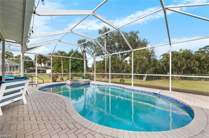 2610 Elva Pl, Lehigh Acres, Florida 33971
