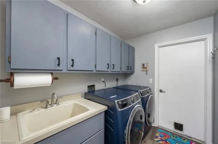 2610 Elva Pl, Lehigh Acres, Florida 33971