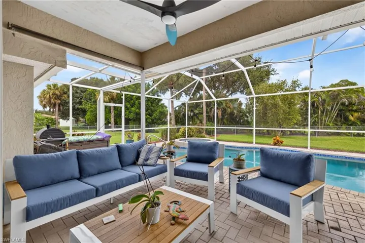 2610 Elva Pl, Lehigh Acres, Florida 33971