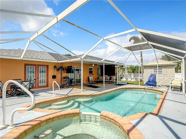 Heated Pool and Hotetub