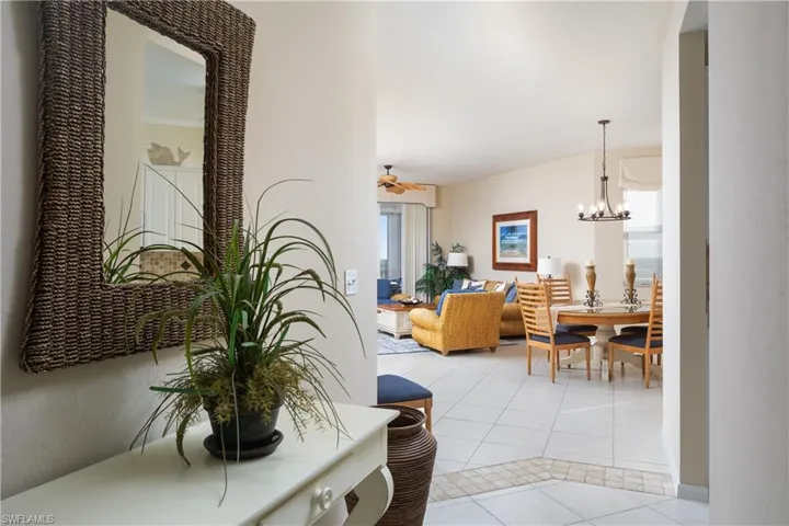 410 Flagship Dr 806, Naples, Florida 34108