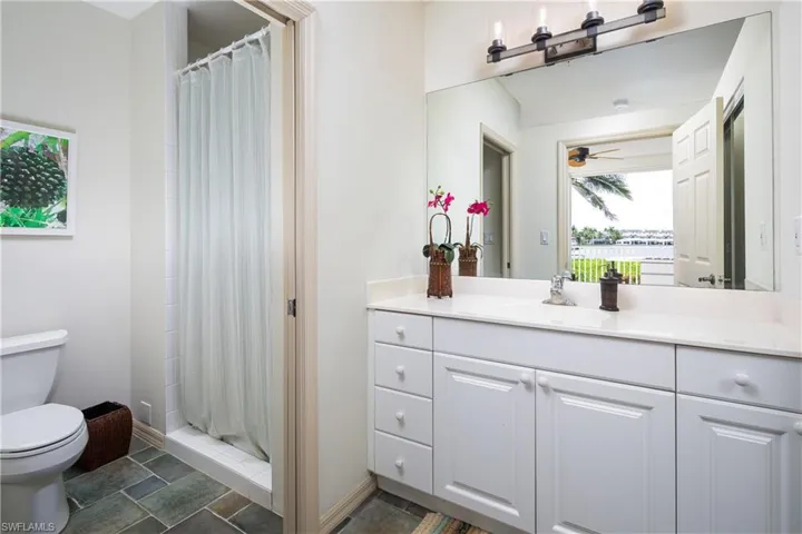 410 Flagship Dr 806, Naples, Florida 34108