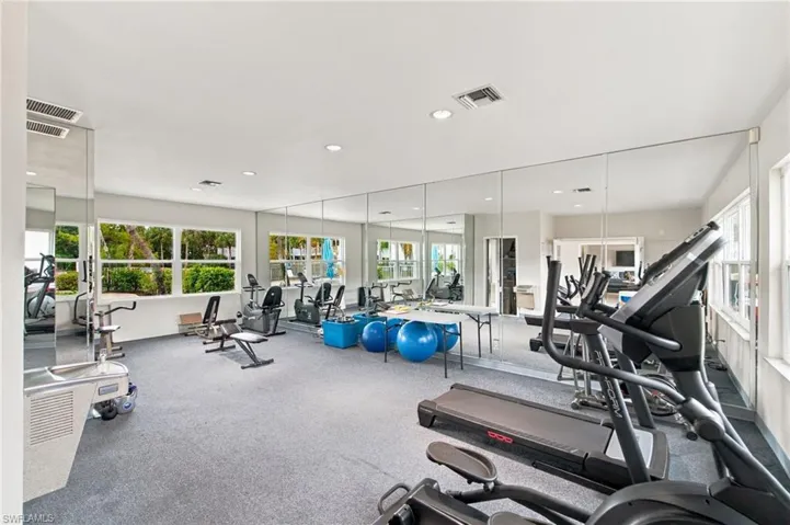 2145 Cay Lagoon Dr 322, Naples, Florida 34109