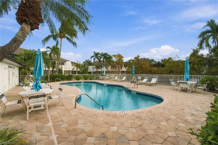 2145 Cay Lagoon Dr 322, Naples, Florida 34109