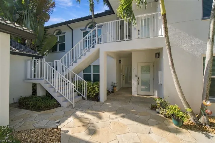 2145 Cay Lagoon Dr 322, Naples, Florida 34109