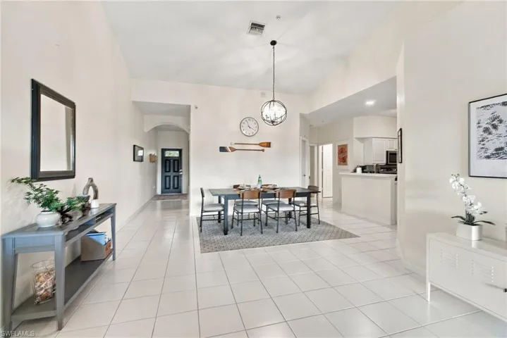 2145 Cay Lagoon Dr 322, Naples, Florida 34109