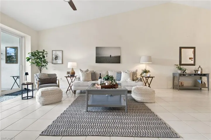 2145 Cay Lagoon Dr 322, Naples, Florida 34109