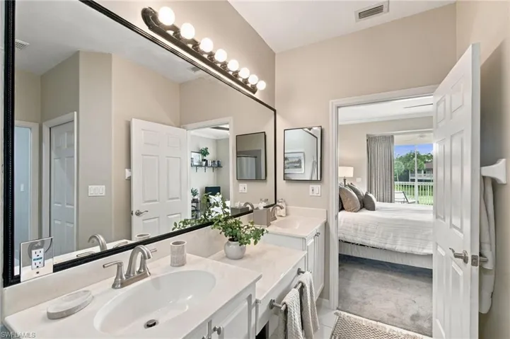 2145 Cay Lagoon Dr 322, Naples, Florida 34109