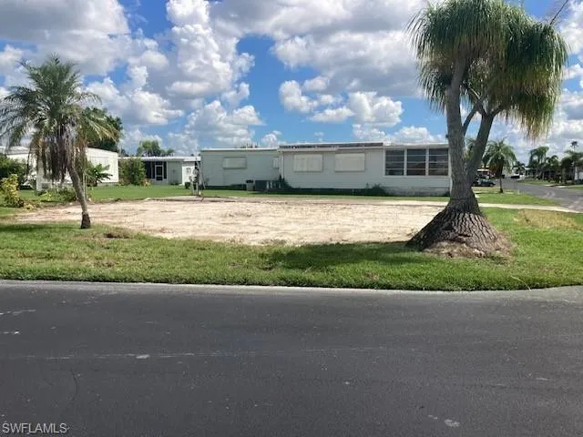 270 Valencia Dr, Fort Myers, Florida 33905