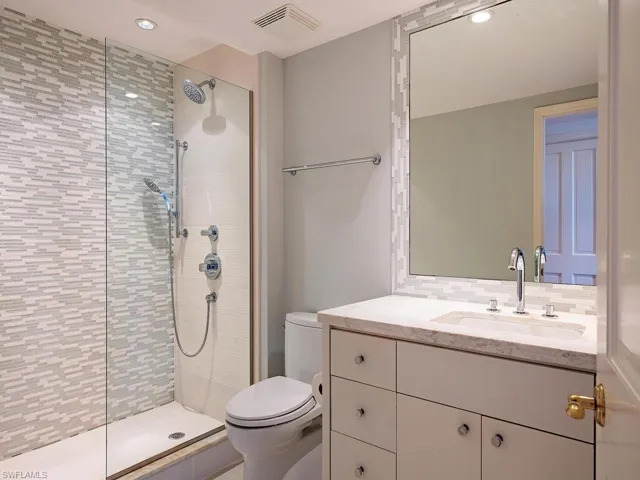 Guest Bath II