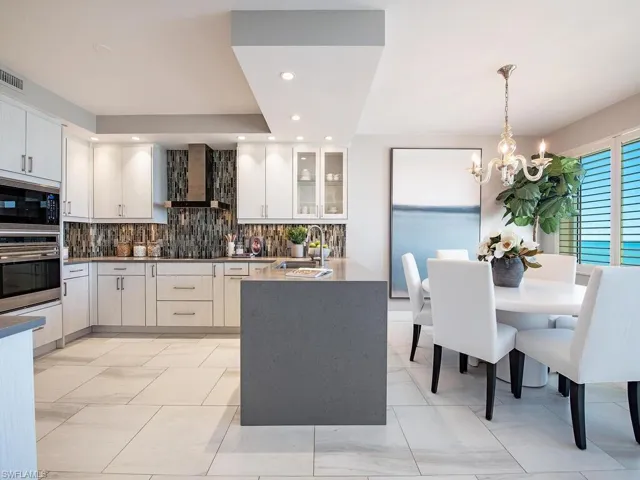 Eat in Kitchen