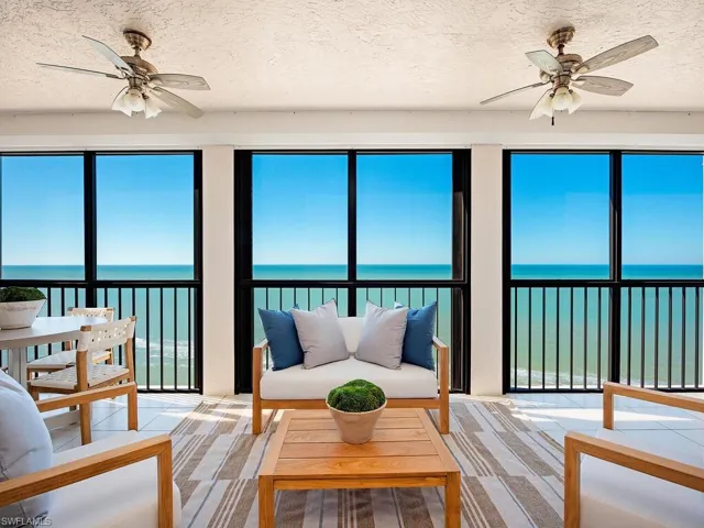 Large Gulf Front lanai
