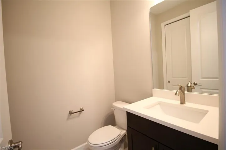 2037  Grove  DR, Naples, FL 34120