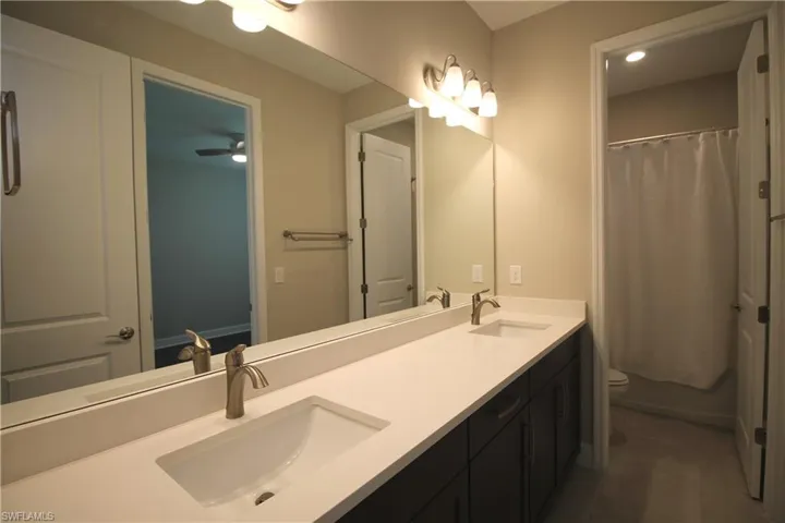 2037  Grove  DR, Naples, FL 34120