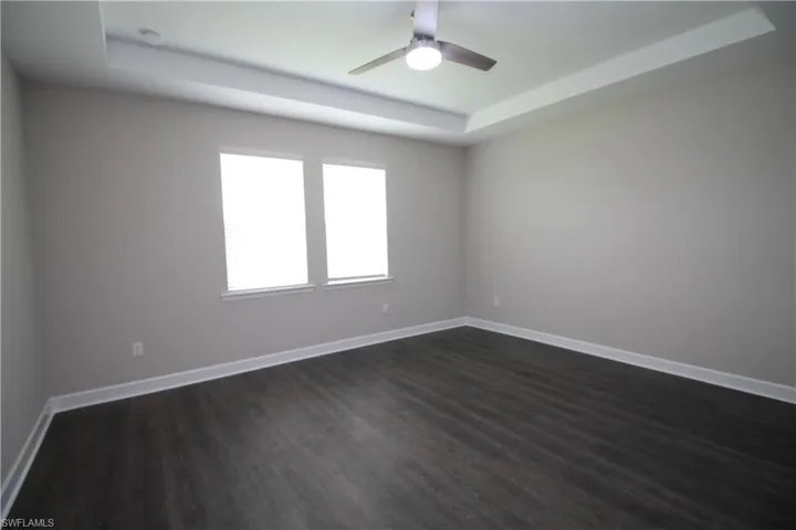 2037  Grove  DR, Naples, FL 34120
