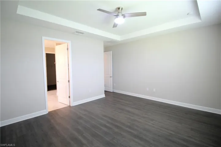2037  Grove  DR, Naples, FL 34120